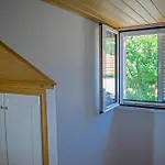 Ostria House بيت للعطل