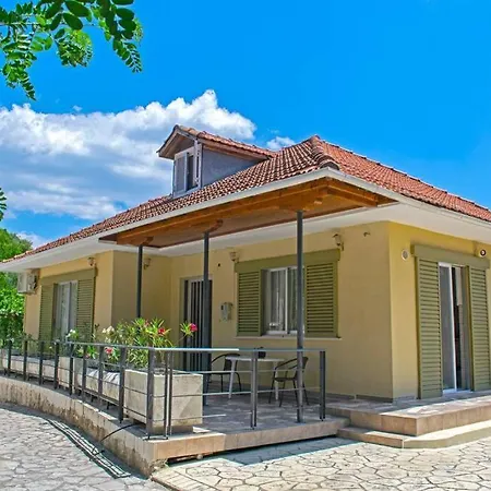 Ostria House Holiday home Pinakokhorion