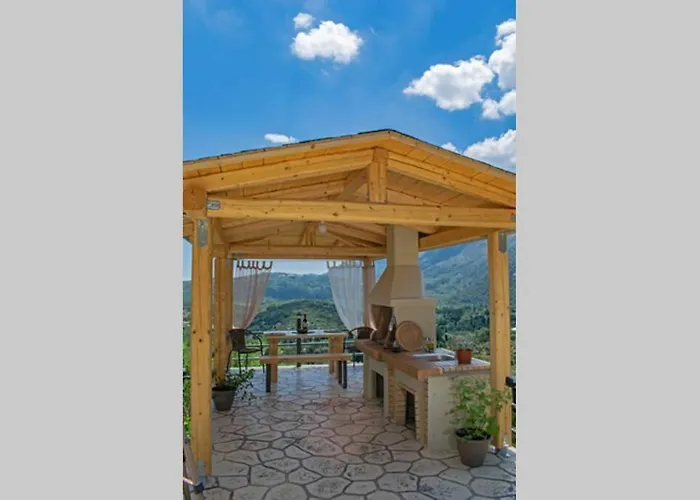 Ostria House Pinakokhorion