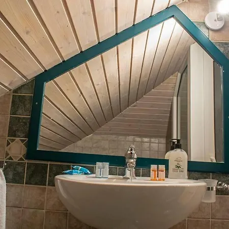 Ostria House Дом отдыха